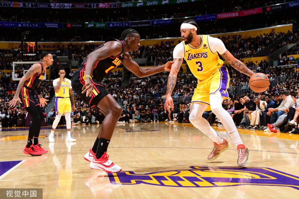 人联想到他 人联想到他