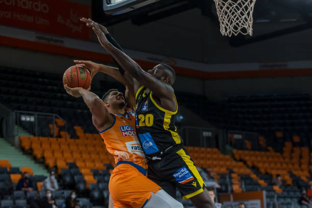 取得胜利的 取得胜利的